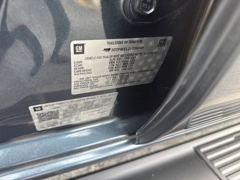 Used 2020 GMC Sierra 1500 AT4 w/ AT4 Premium Package image 23