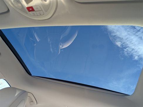 New 2026 Genesis G70 2.5T Prestige image 23