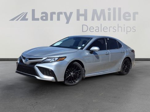 Used 2024 Toyota Camry XSE image 1