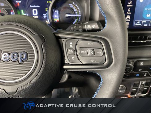 Used 2025 Jeep Wrangler Unlimited Rubicon 4xe AWD/4WD image 22