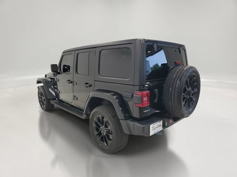 Used 2023 Jeep Wrangler Unlimited Sahara AWD/4WD image 6