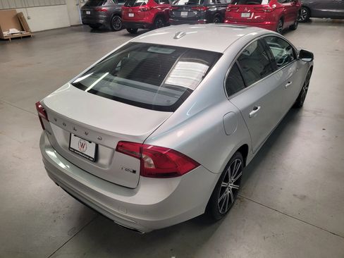 Used 2016 Volvo S60 T5 Inscription Platinum AWD/4WD image 7