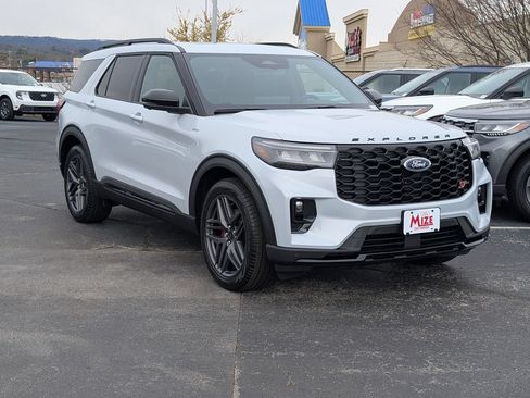 New 2026 Ford Explorer ST w/ Sun And Sound Package AWD/4WD image 2