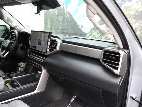 Used 2022 Toyota Tundra Limited image 24