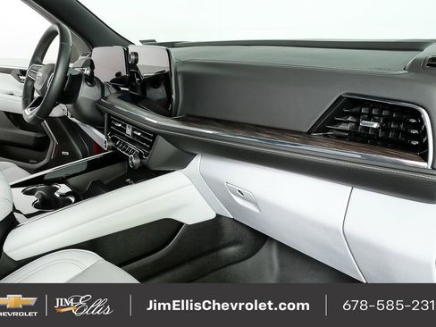 Used 2025 Chevrolet Tahoe Premier image 25