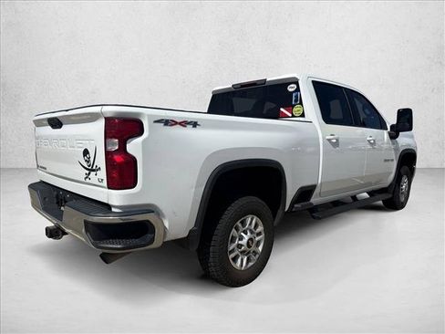 Used 2021 Chevrolet Silverado 2500 LT AWD/4WD image 5