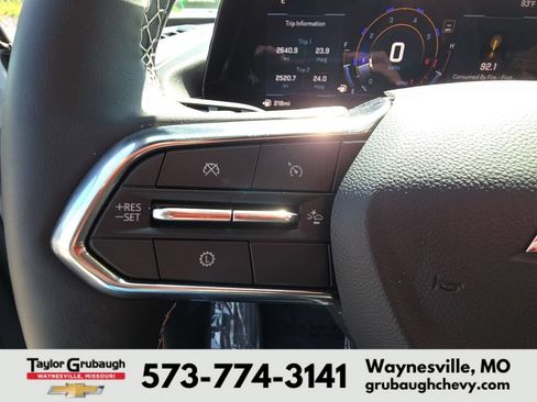 Used 2026 Chevrolet Traverse LT w/ Driver Confidence Package FWD image 18