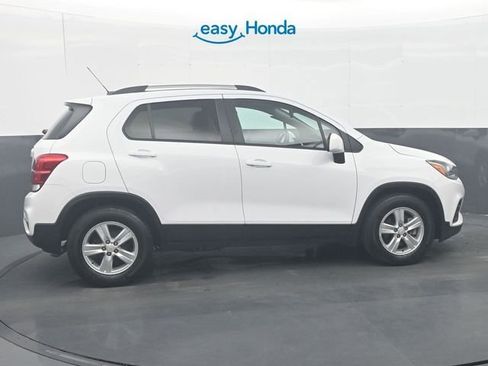 Used 2021 Chevrolet Trax LT image 8