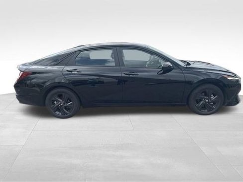 Used 2023 Hyundai Elantra SEL FWD image 8