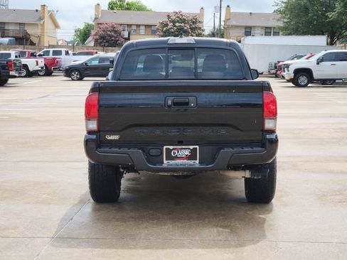 Used 2022 Toyota Tacoma SR w/ SR Convenience Package RWD image 13