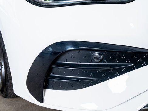 Used 2024 Mercedes-Benz CLE 300 4MATIC Coupe image 21