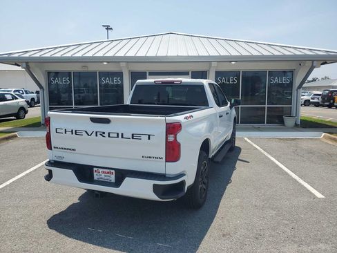 Used 2026 Chevrolet Silverado 1500 Custom w/ LPO, Dark Essentials Package AWD/4WD image 22