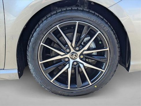 Used 2023 Toyota Camry SE image 24