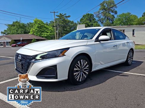 Used 2023 Nissan Altima 2.5 SV FWD image 3