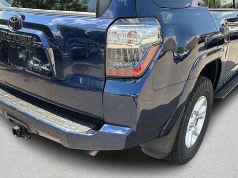 Used 2021 Toyota 4Runner SR5 Premium w/ Moonroof Package AWD/4WD image 37