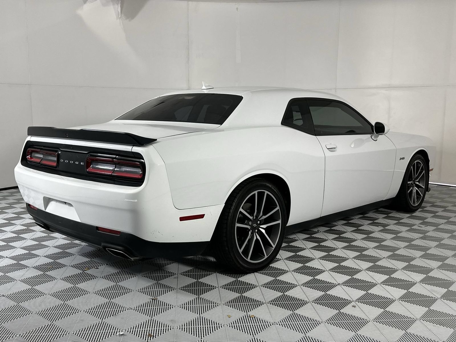Used 2023 Dodge Challenger R/T w/ Plus Package RWD image 8