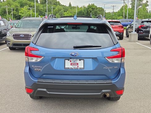 Used 2023 Subaru Forester Premium AWD/4WD image 4