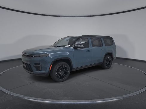 New 2026 Jeep Grand Wagoneer Summit AWD/4WD image 7