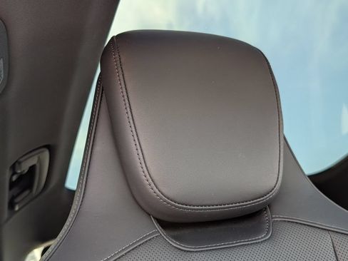 Certified 2023 Porsche Taycan RWD image 18