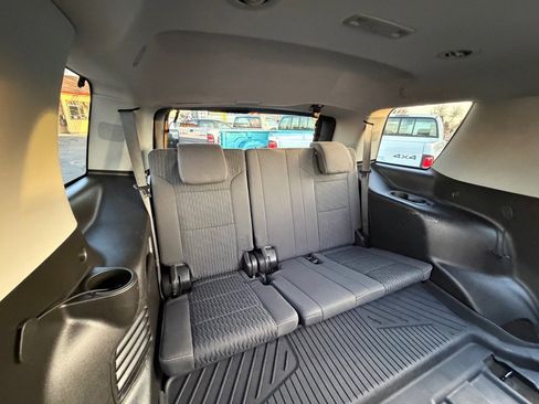 Used 2018 GMC Yukon SLE image 7