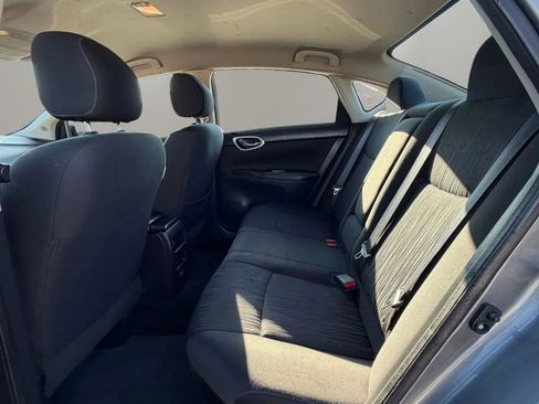 Used 2019 Nissan Sentra SV image 11