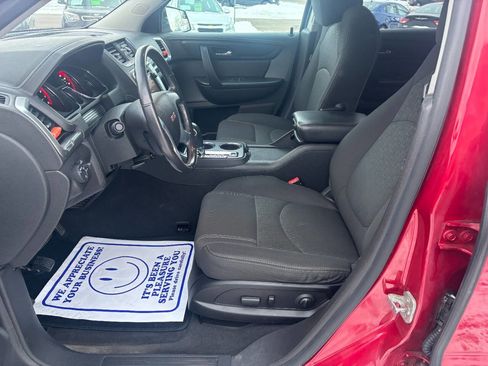 Used 2014 GMC Acadia SLE image 9