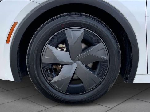 Certified 2023 Toyota Prius LE image 10