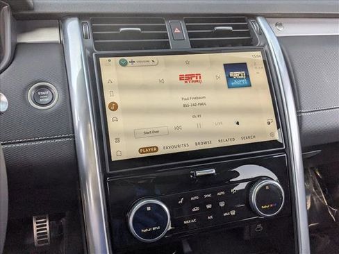 Used 2025 Land Rover Discovery Dynamic SE AWD/4WD image 12