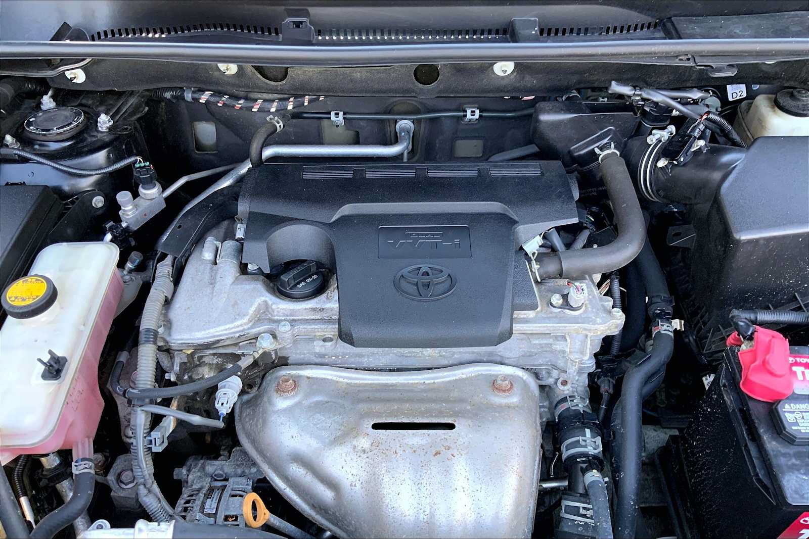 Used 2018 Toyota RAV4 XLE AWD/4WD image 26