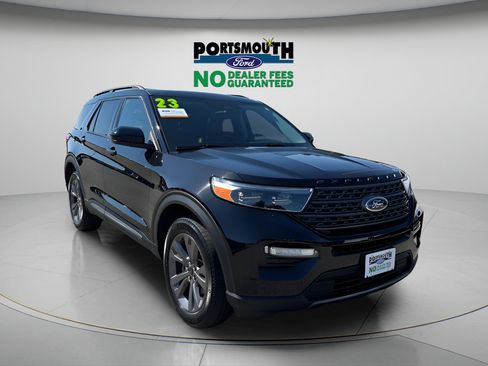 Used 2023 Ford Explorer XLT w/ Equipment Group 202A AWD/4WD image 24