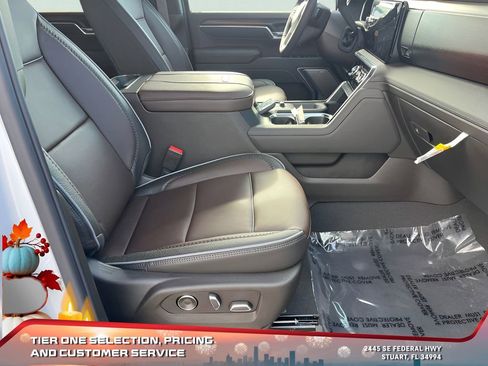 New 2026 GMC Sierra 3500 Denali w/ Denali Reserve Package image 18