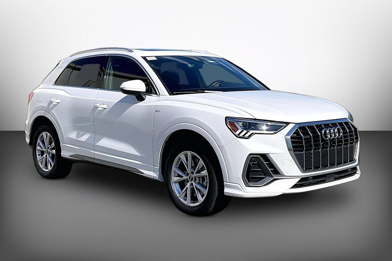 Used 2025 Audi Q3 2.0T Premium AWD/4WD image 1