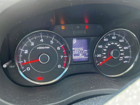 Used 2015 Subaru Forester 2.5i Touring w/ Eyesight & Navigation System image 5