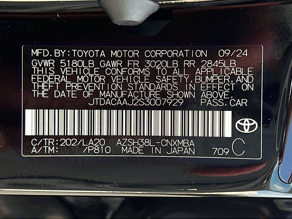 Used 2025 Toyota Crown Signia AWD/4WD image 23