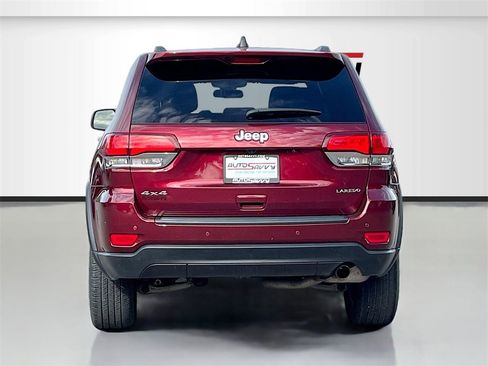 Used 2021 Jeep Grand Cherokee Laredo image 6