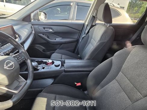 Used 2025 Nissan Rogue SV AWD/4WD image 9