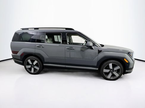 Used 2024 Hyundai Santa Fe Limited image 4