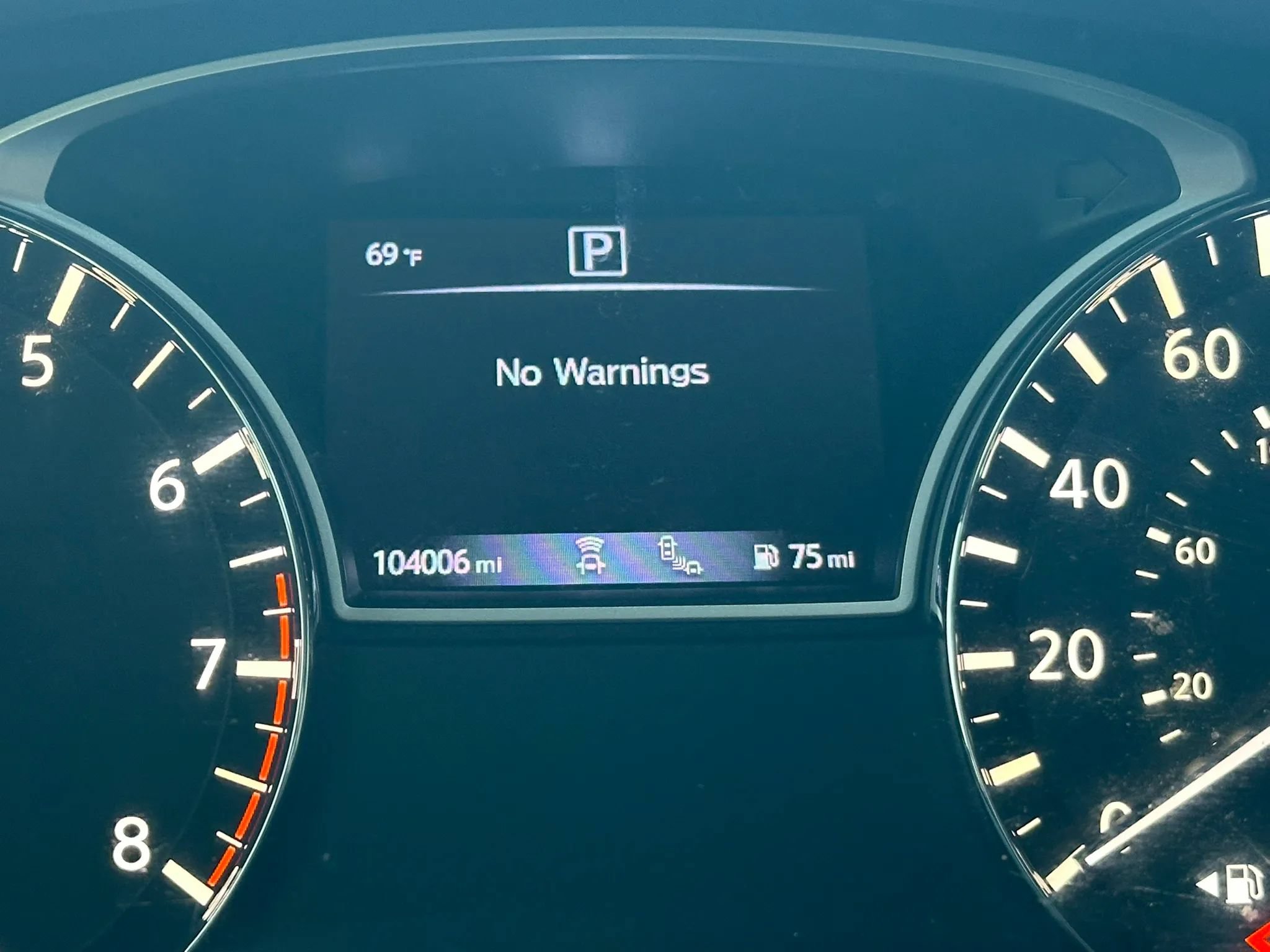 Used 2019 Nissan Pathfinder SL FWD image 15