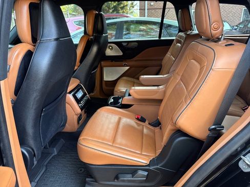 Used 2020 Lincoln Aviator Black Label w/ Dynamic Handling Package AWD/4WD image 33