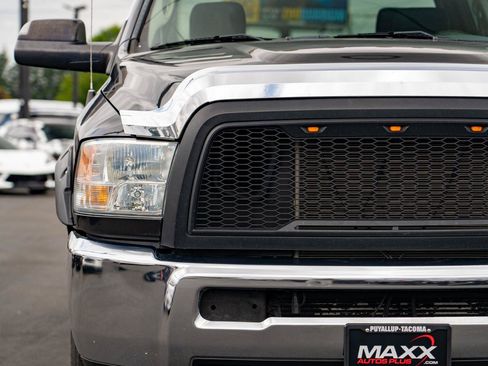 Used 2016 RAM 3500 Tradesman w/ Chrome Appearance Group AWD/4WD image 5