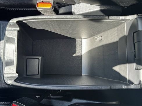 Used 2020 Ford Escape Titanium w/ Titanium Premium Package 2.0 image 30