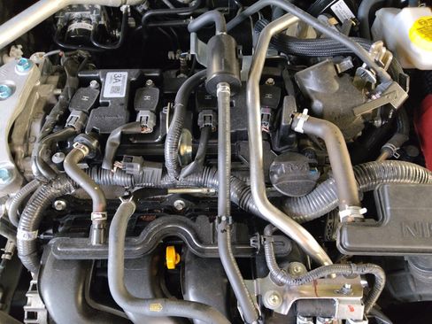 Used 2024 Nissan Sentra SV FWD image 30