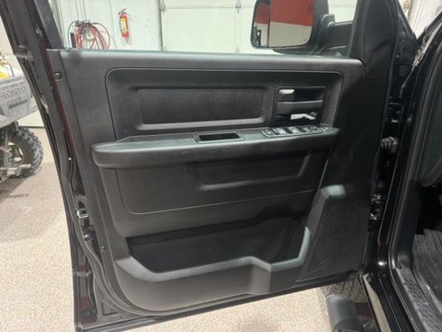 Used 2022 RAM 3500 Tradesman w/ Chrome Appearance Group image 33