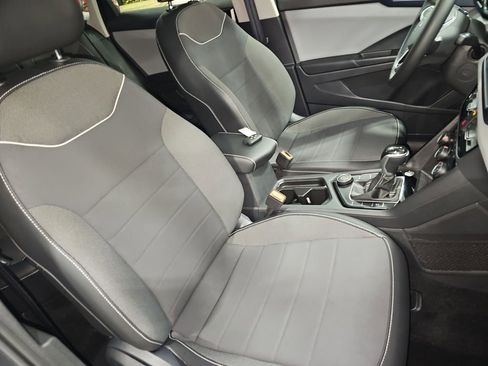 Used 2023 Volkswagen Taos SE image 15