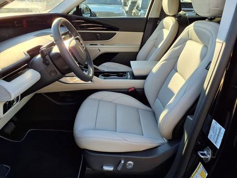New 2026 Lincoln Nautilus Premier image 7