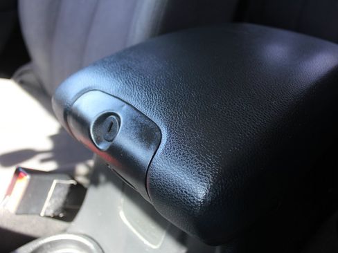 Used 2015 Jeep Wrangler Sport AWD/4WD image 19