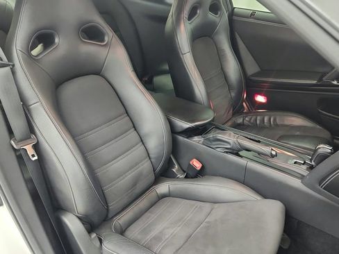 Used 2016 Nissan GT-R Premium AWD/4WD image 41