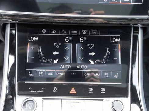 Certified 2025 Audi Q8 Prestige w/ Prestige Package AWD/4WD image 19