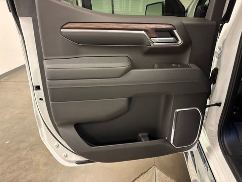 New 2026 GMC Sierra 1500 SLT w/ SLT Convenience Package AWD/4WD image 30