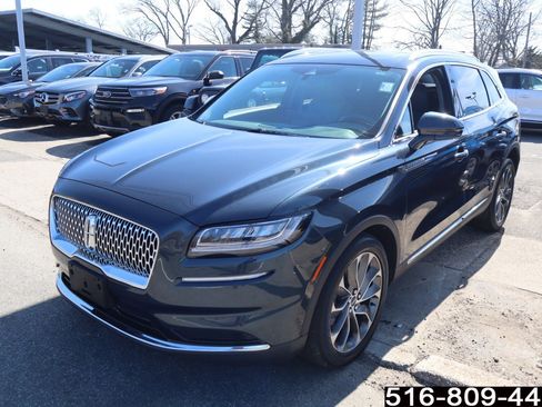 Used 2022 Lincoln Nautilus Reserve image 7